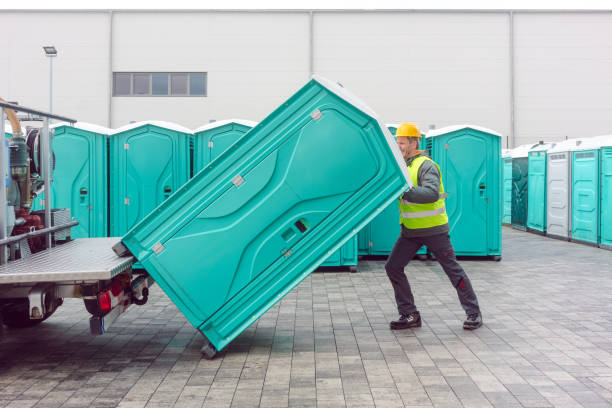 Best Porta potty delivery and setup  in Warren, IN